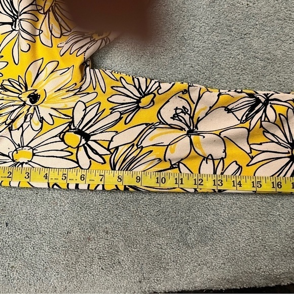 CABLE and gauge 3/4 sleeve floral button down cardigan S L - Picture 5 of 6